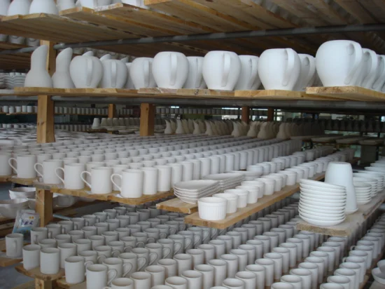 Taza en blanco de viaje de café de porcelana de cerámica blanca Taza blanca completa de alto grado al por mayor Taza de sublimación de 11 oz con asa